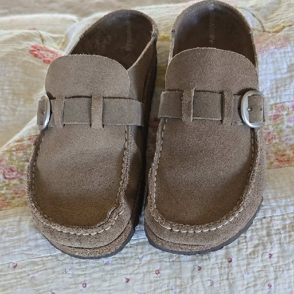 BIRKENSTOCK